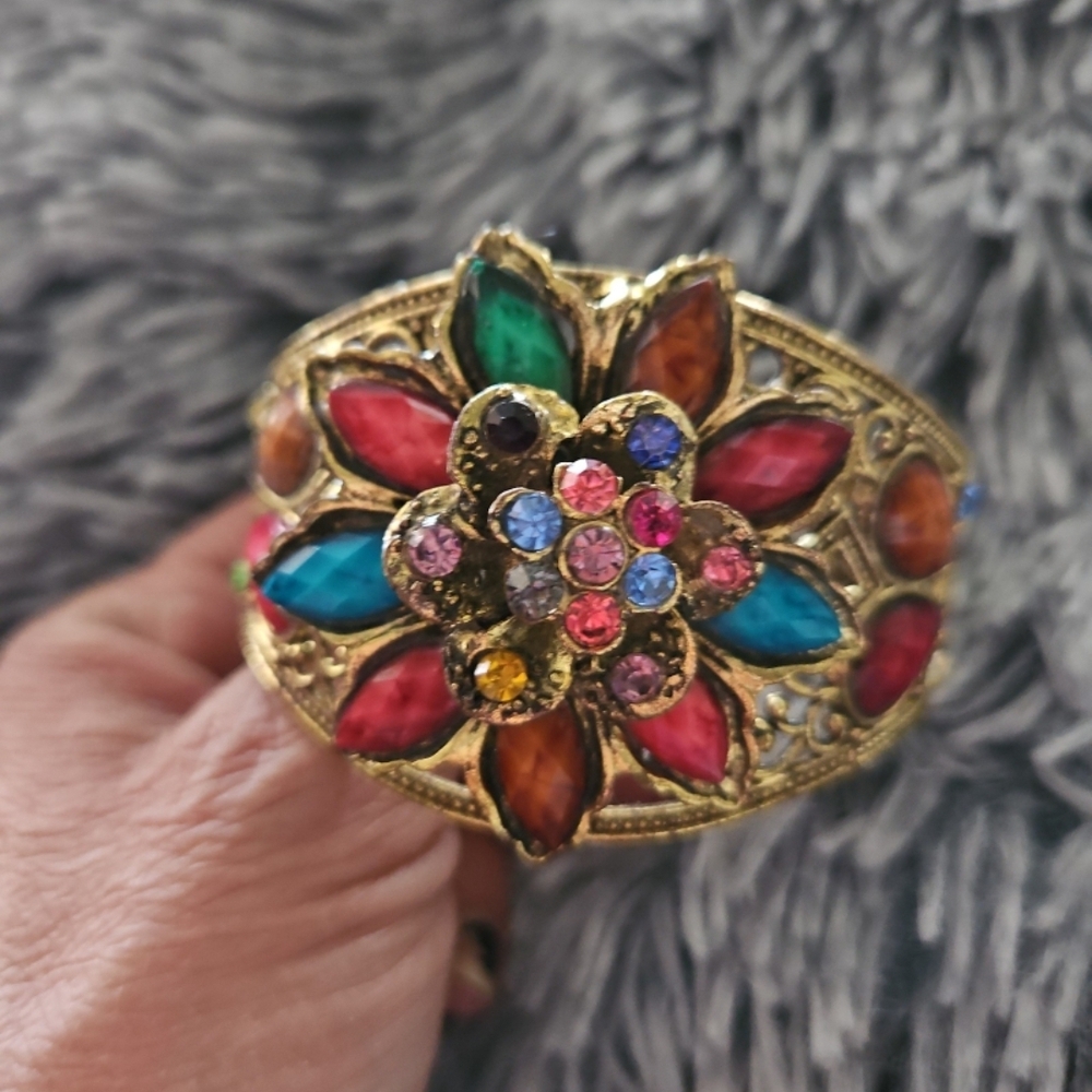 Multicolor Floral Gemstone Bracelet